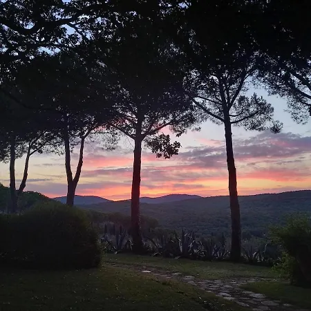 Sweet Tuscany For 6 To 8 People Near The Sea Nyaraló